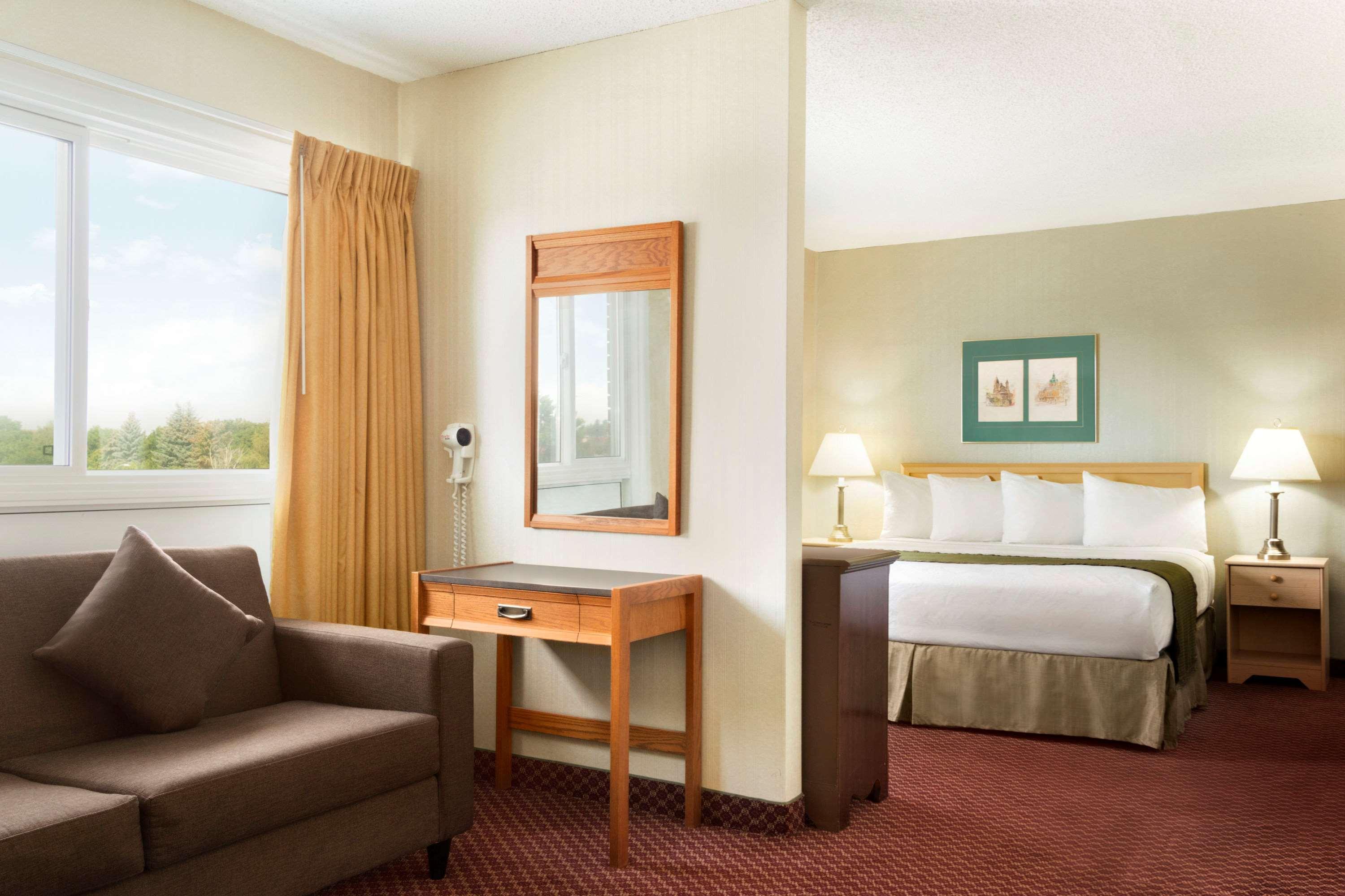 Travelodge by Wyndham Lethbridge Eksteriør billede